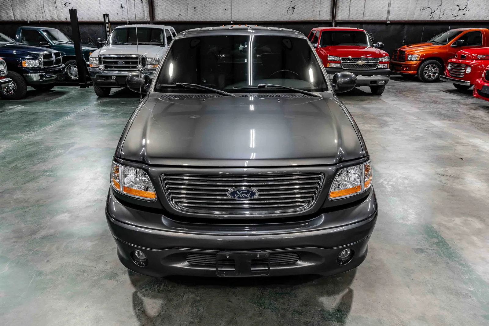 2002-Ford-F150-Dark Shadow Gray Metallic-1FTRW07372KD39058-40.jpg